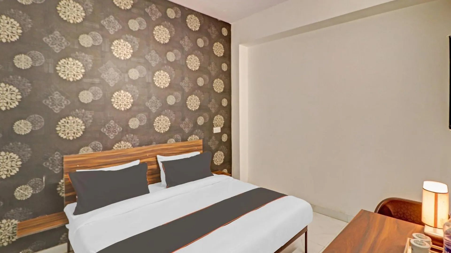 Hotel O Town Plaza Delhi  Delhi (National Capital Territory of India)